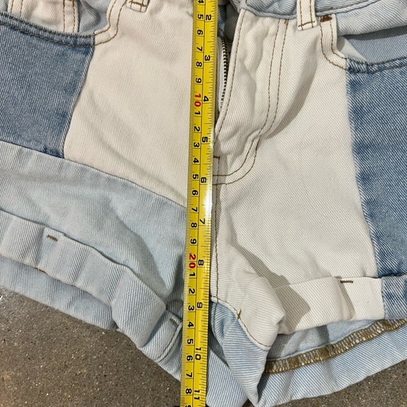 Pacsun girls/teen/mom denim short. "Mom short 22" - Picture 8 of 10